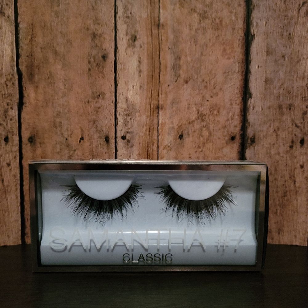 Huda Beauty Lashes Style Samantha 57
